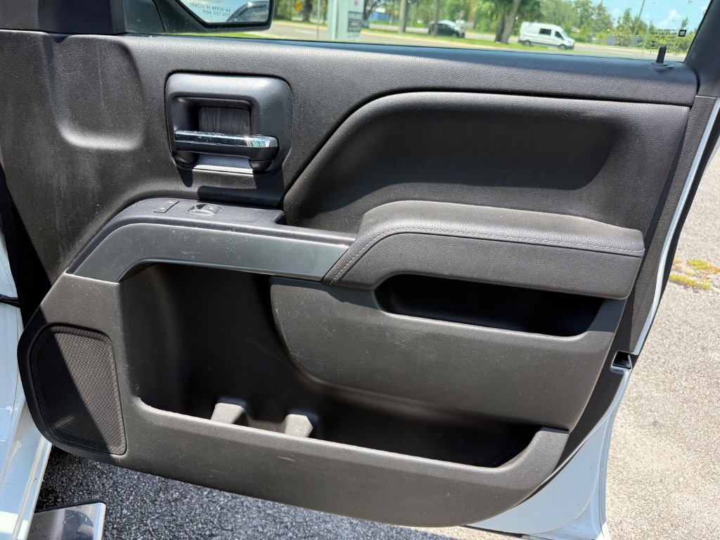 2016 Chevrolet Silverado 1500 - $17,999