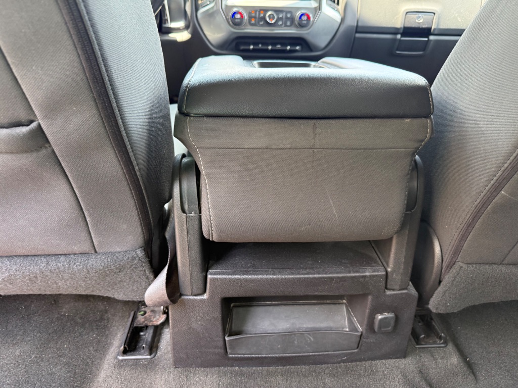 2016 Chevrolet Silverado 1500 - $17,999