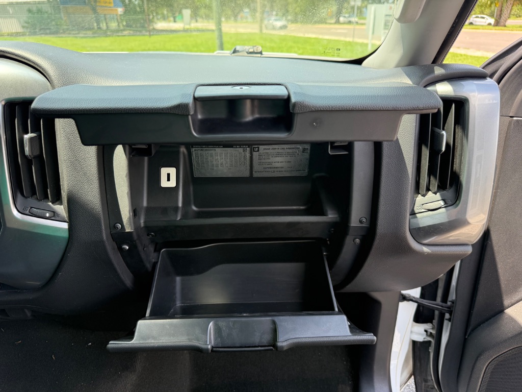 2016 Chevrolet Silverado 1500 - $17,999