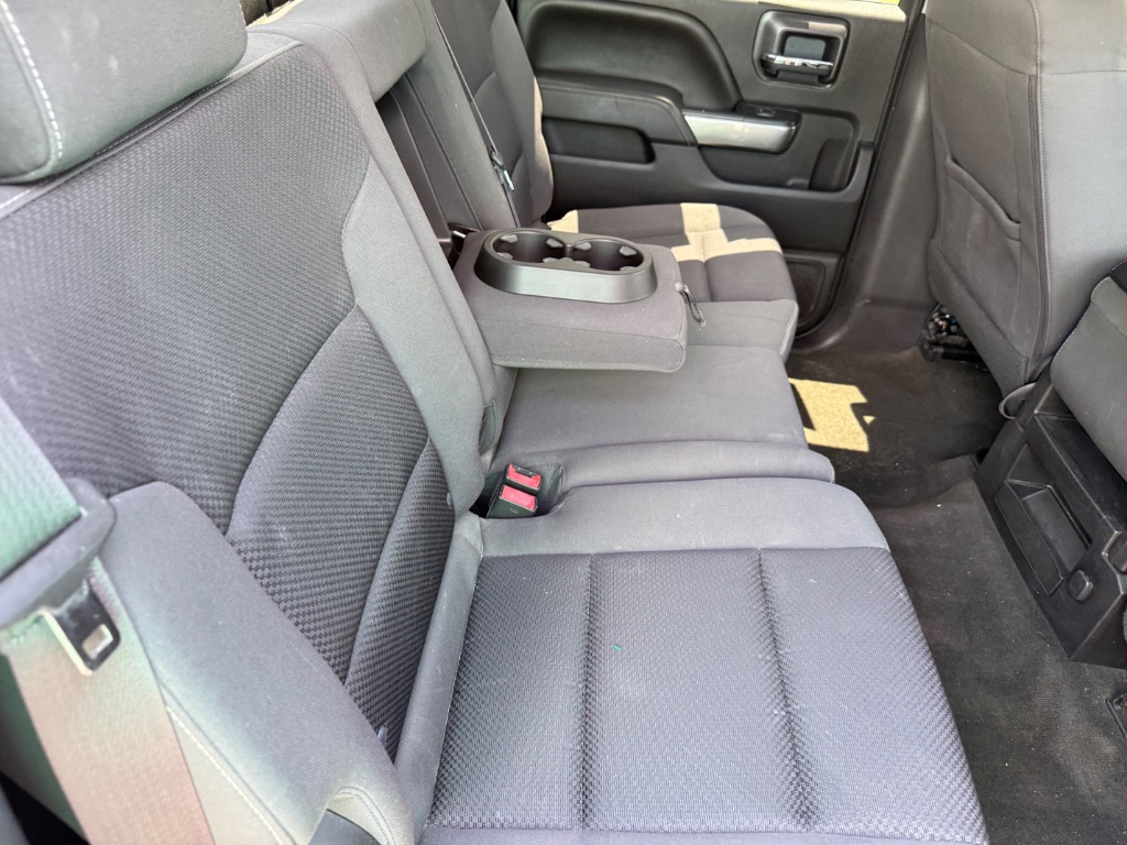 2016 Chevrolet Silverado 1500 - $17,999