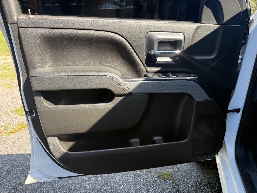 2018 Chevrolet Silverado 1500 - $19,999