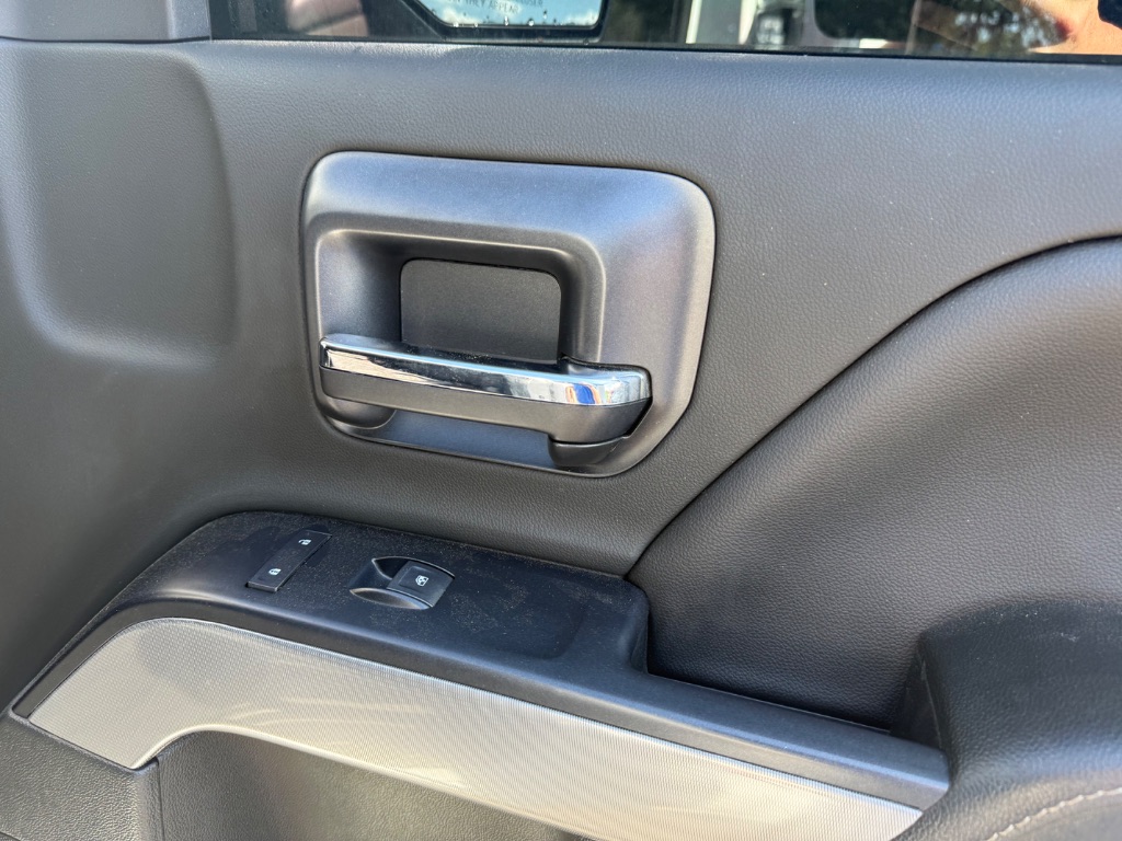 2018 Chevrolet Silverado 1500 - $19,999