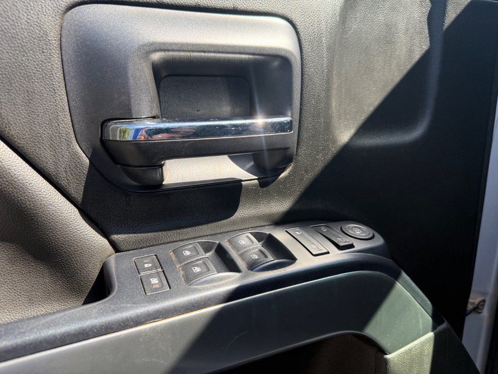 2018 Chevrolet Silverado - $18,578