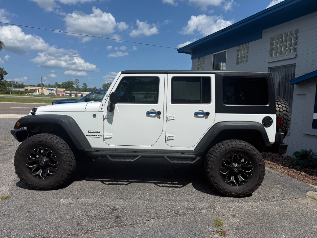 2015 Jeep Wrangler - $11,555