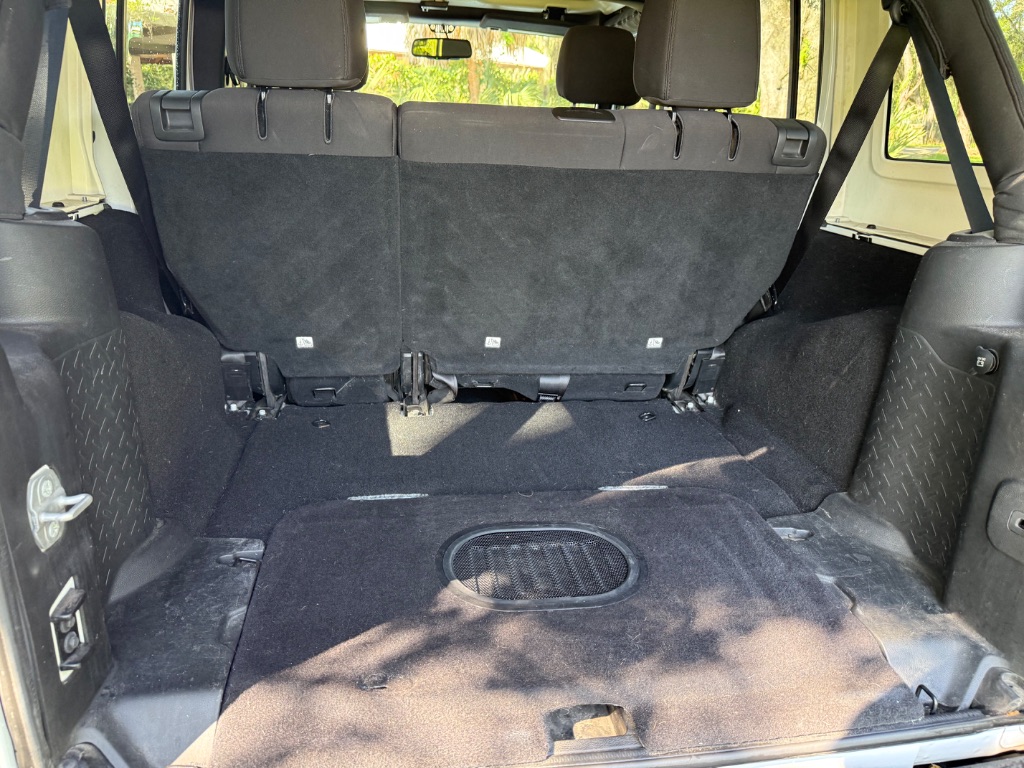 2015 Jeep Wrangler - $11,555