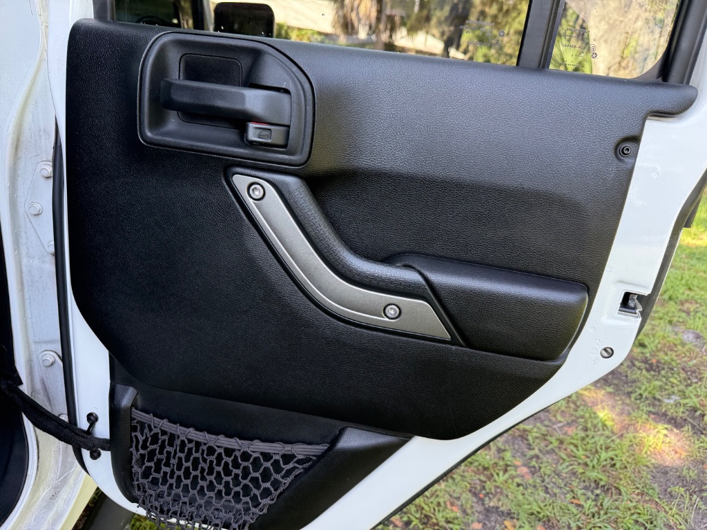 2015 Jeep Wrangler - $11,555