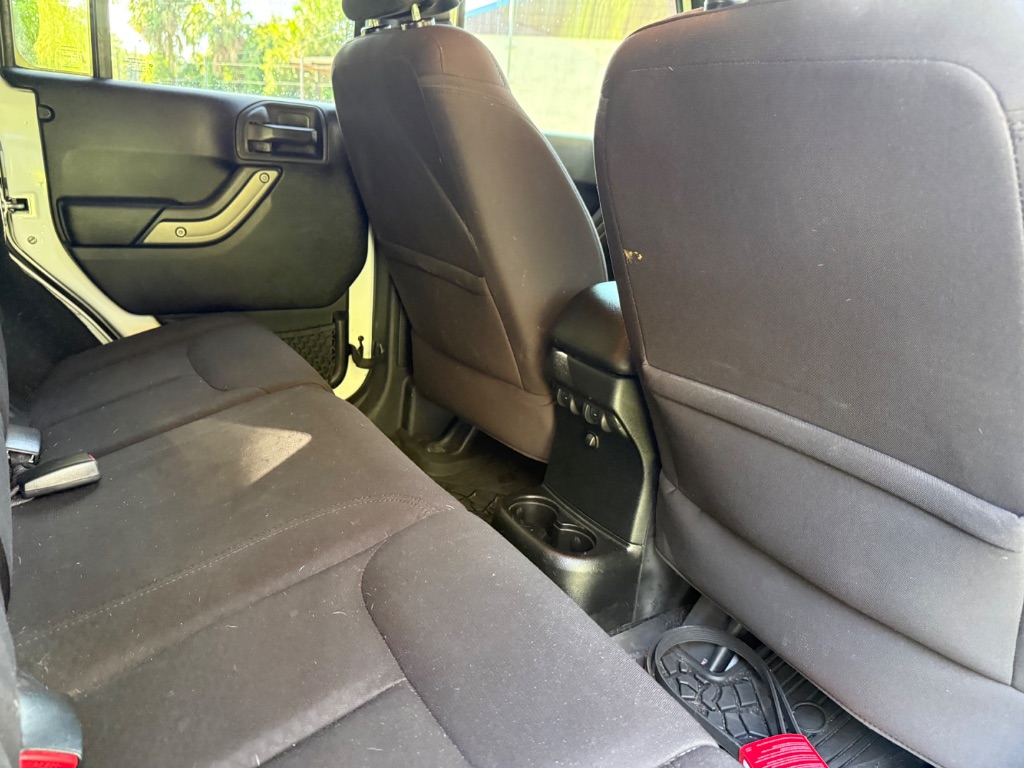 2015 Jeep Wrangler - $11,555