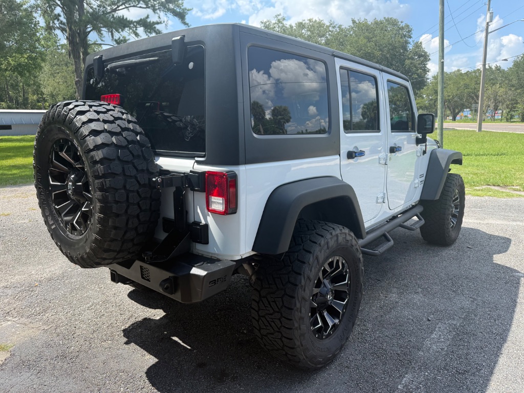 2015 Jeep Wrangler - $11,555