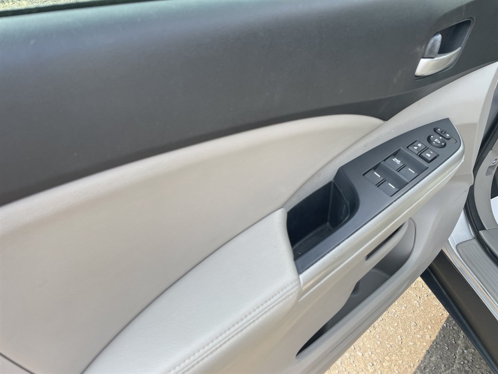 2014 Honda CR-V - $12,940