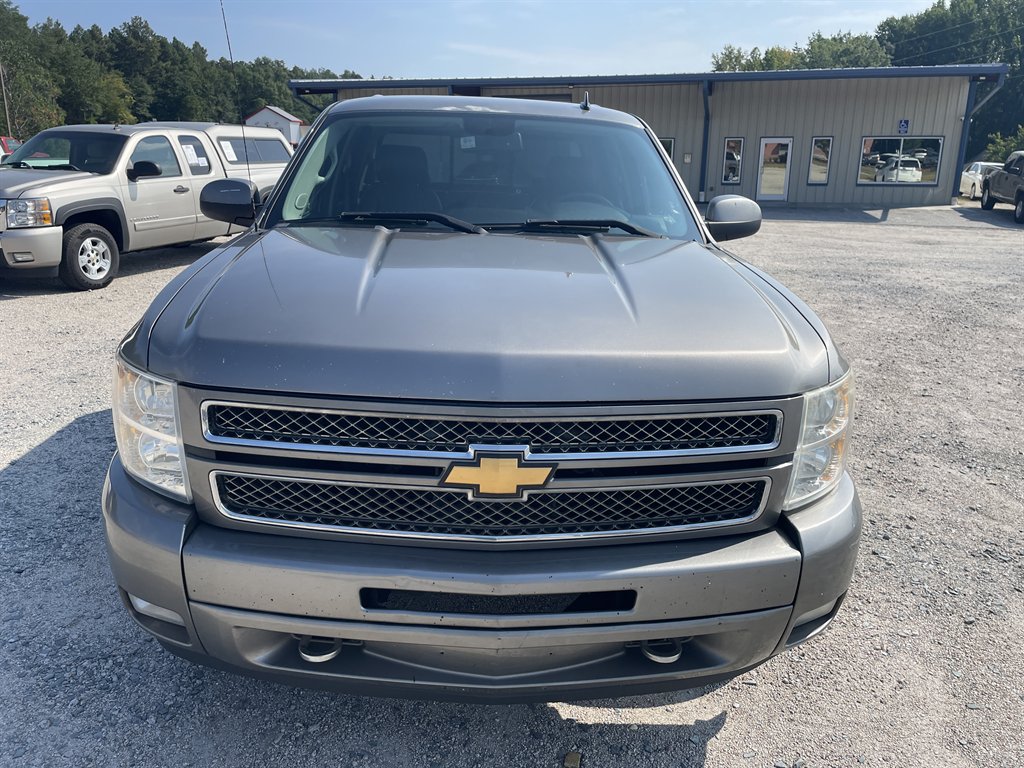 2013 Chevrolet Silverado - $12,940