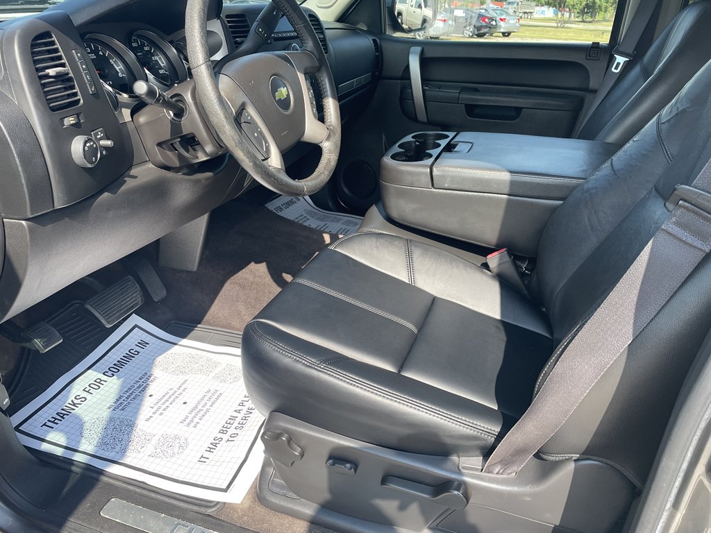 2013 Chevrolet Silverado - $12,940