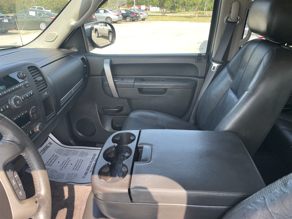 2013 Chevrolet Silverado - $12,940