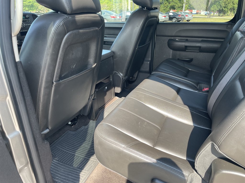 2013 Chevrolet Silverado - $12,940