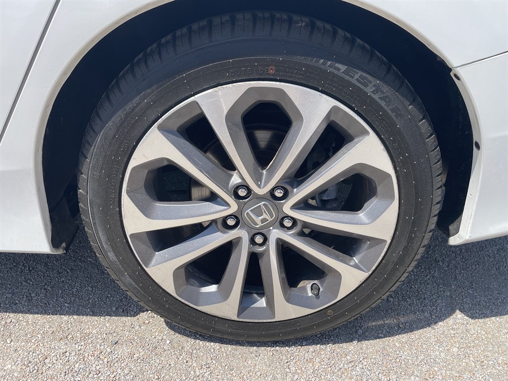 2015 Honda Accord - $10,730