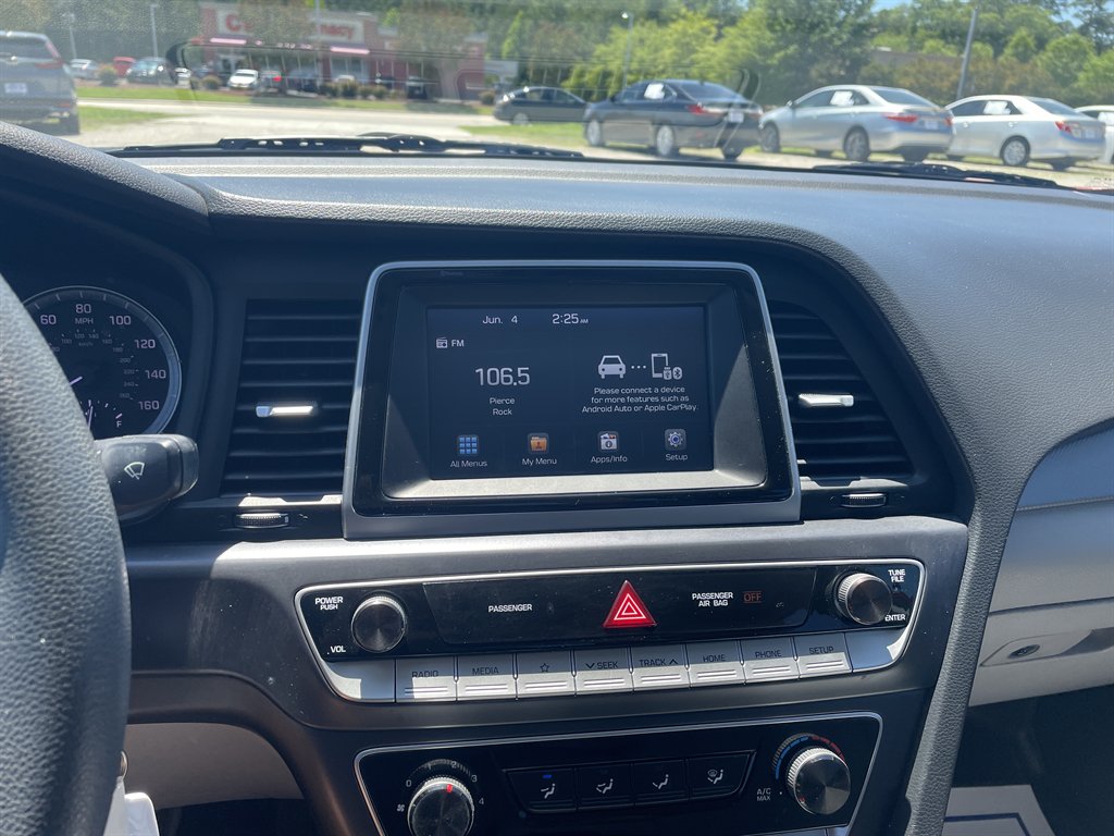 2019 Hyundai Sonata - $15,980