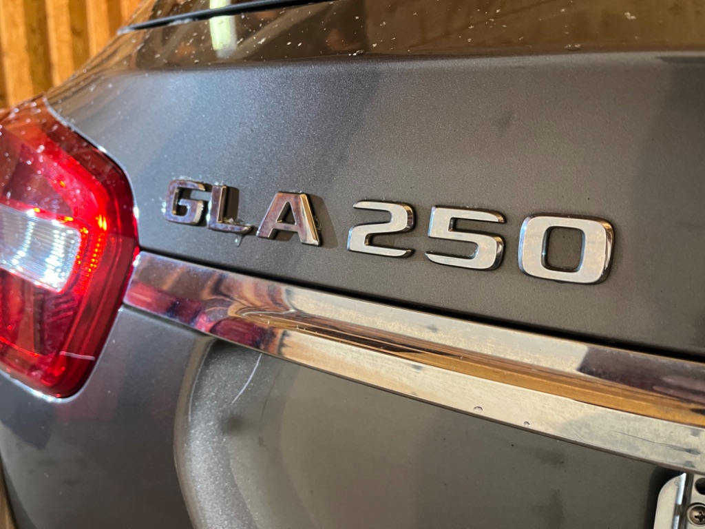 2017 MERCEDES-BENZ GLA-Class SUV / Crossover - $16,895