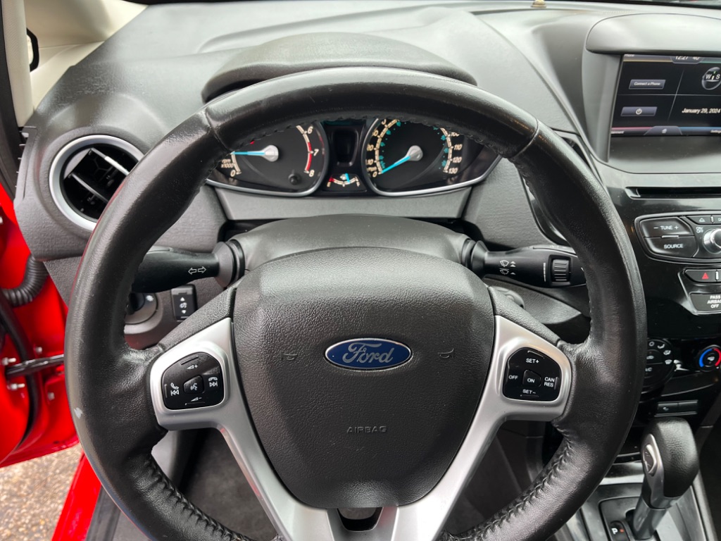 2014 FORD Fiesta Hatchback - $8,942