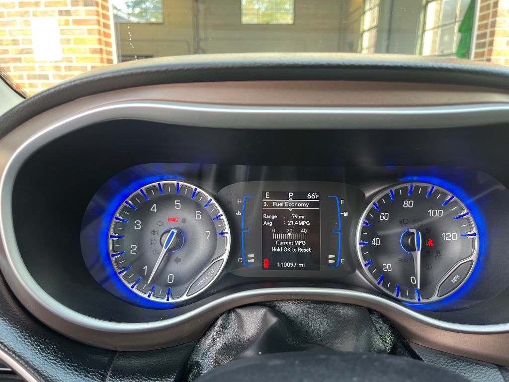 2022 Chrysler Pacifica Touring L photo 11