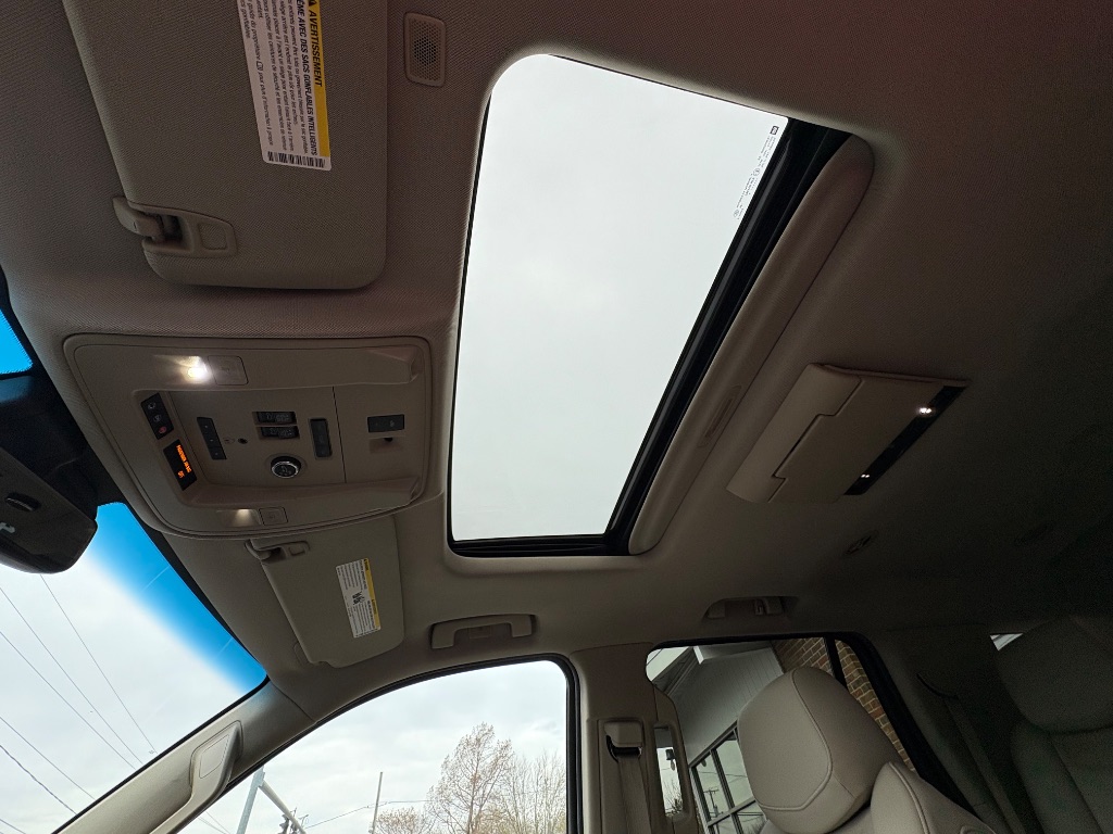 2018 Cadillac Escalade Premium photo