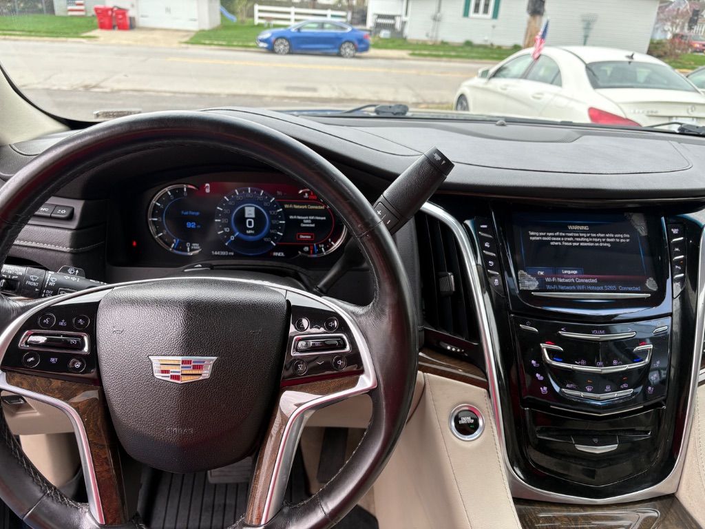 2018 Cadillac Escalade Premium photo
