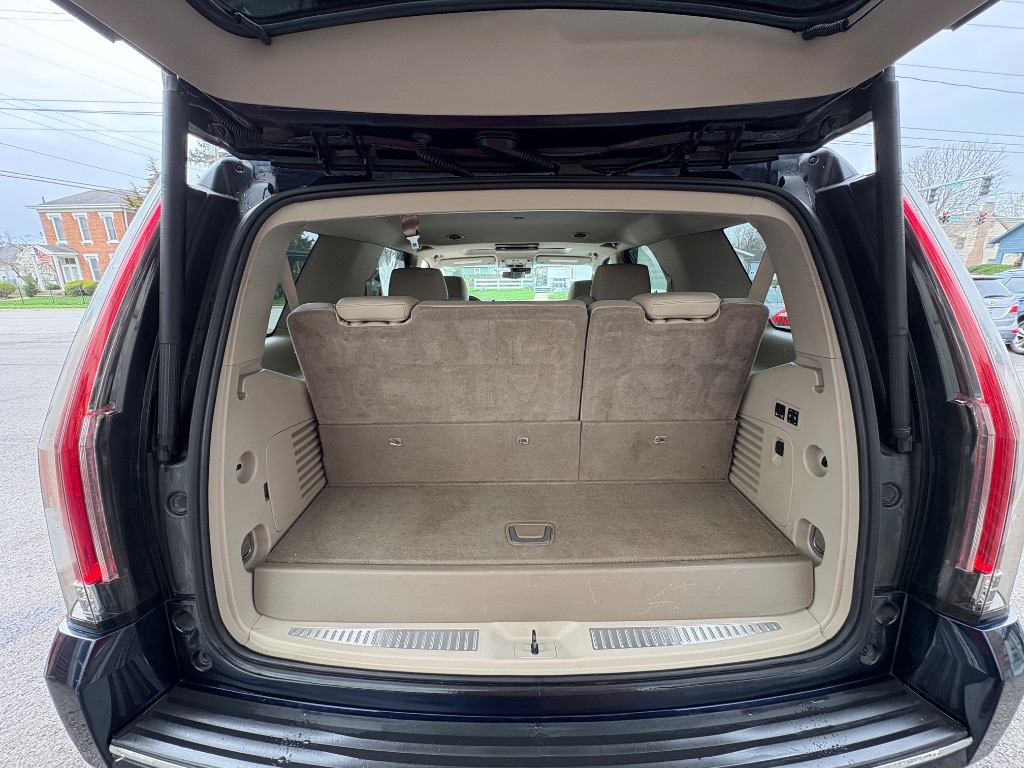2018 Cadillac Escalade Premium photo