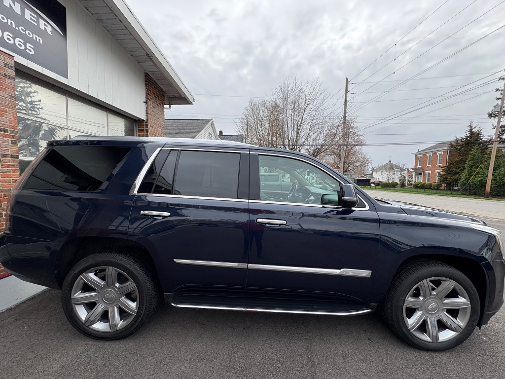 2018 Cadillac Escalade Premium photo