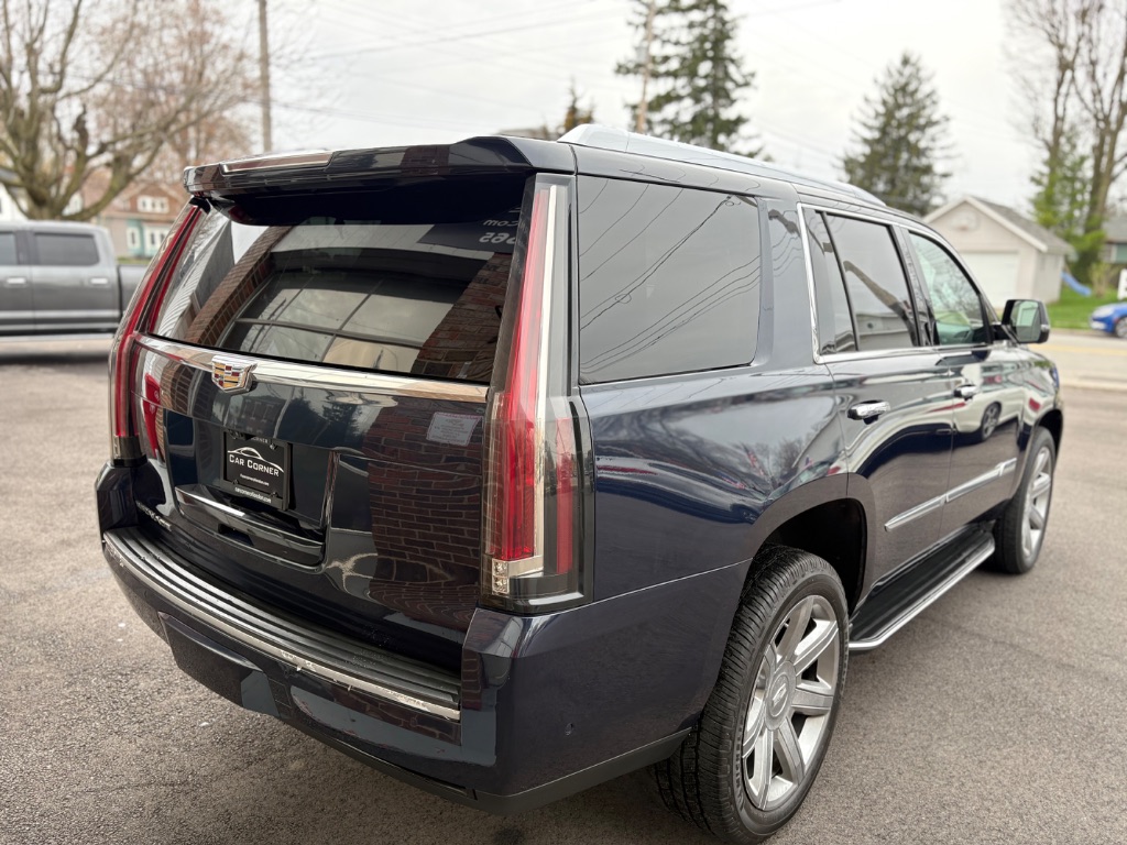 2018 Cadillac Escalade Premium photo
