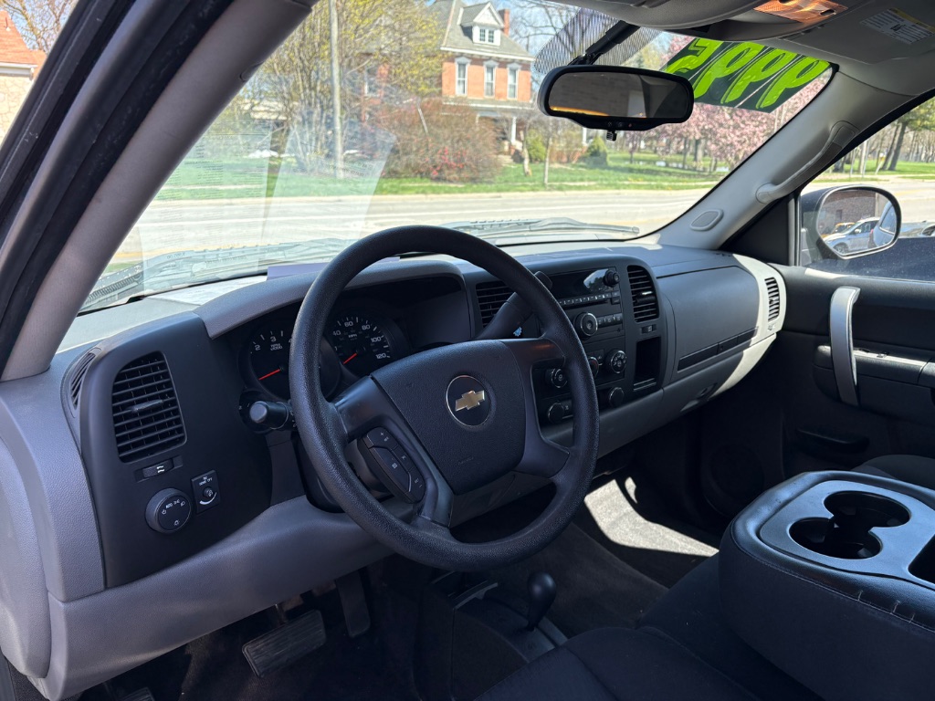 2010 Chevrolet Silverado 1500 LS photo