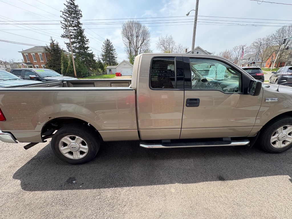 2004 Ford F-150 XL photo