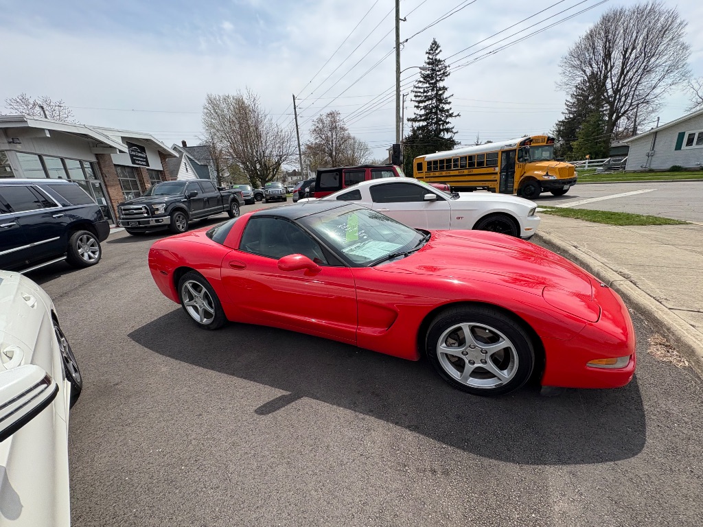 2001 Chevrolet Corvette photo