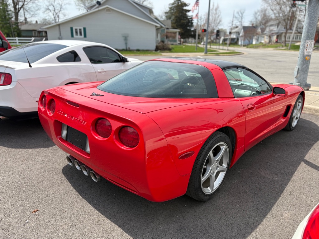 2001 Chevrolet Corvette photo