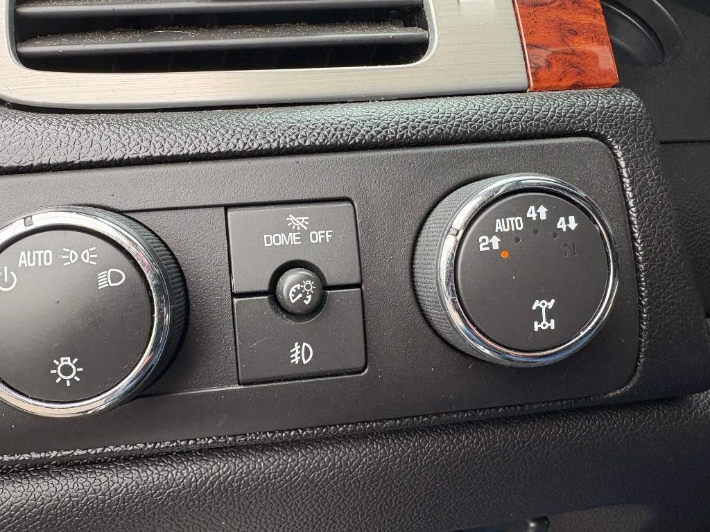 2012 Chevrolet Suburban LTZ 1500 photo