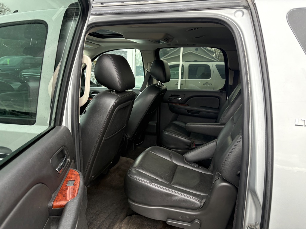 2012 Chevrolet Suburban LTZ 1500 photo