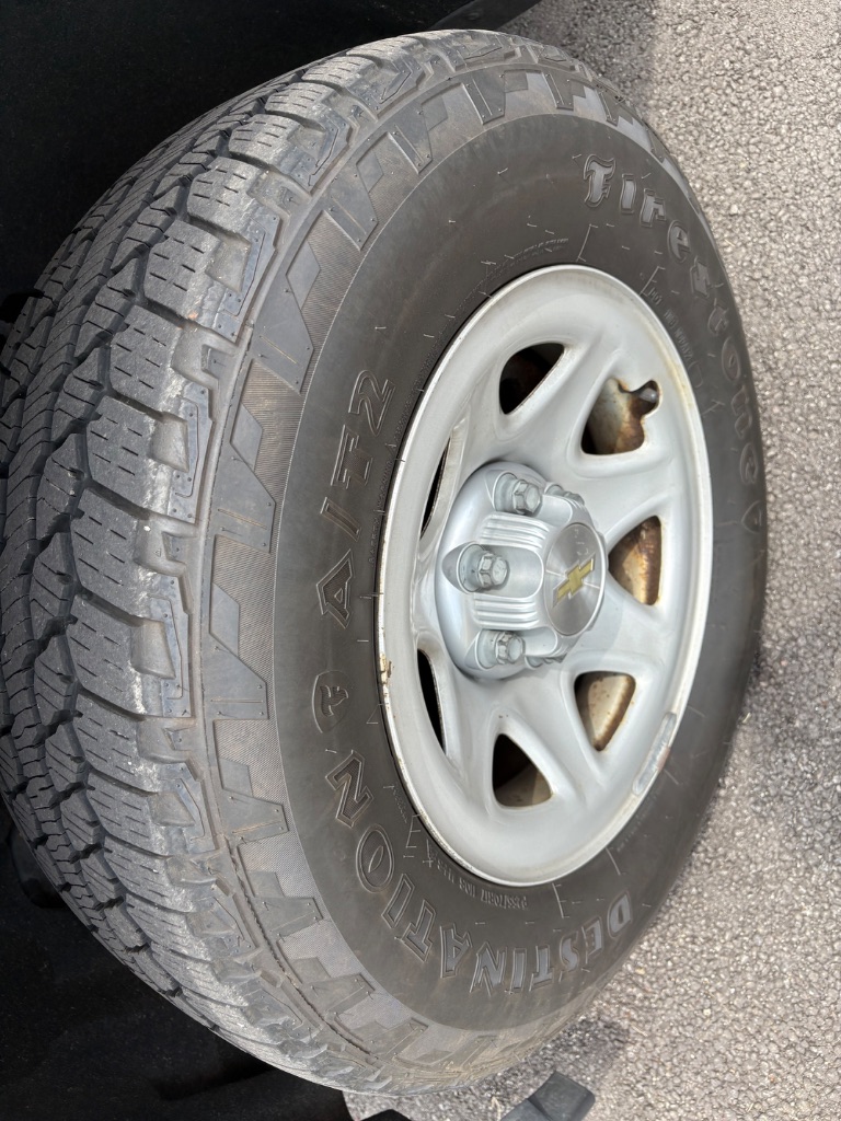 2017 Chevrolet Silverado 1500 - $14,995