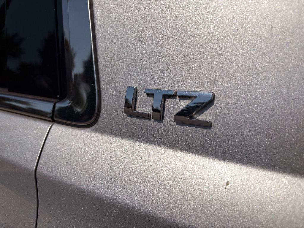 2015 Chevrolet Tahoe - $20,995