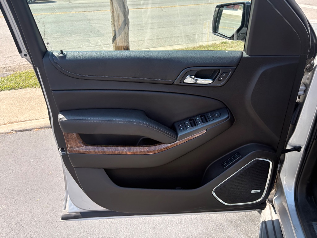 2015 Chevrolet Tahoe - $20,995