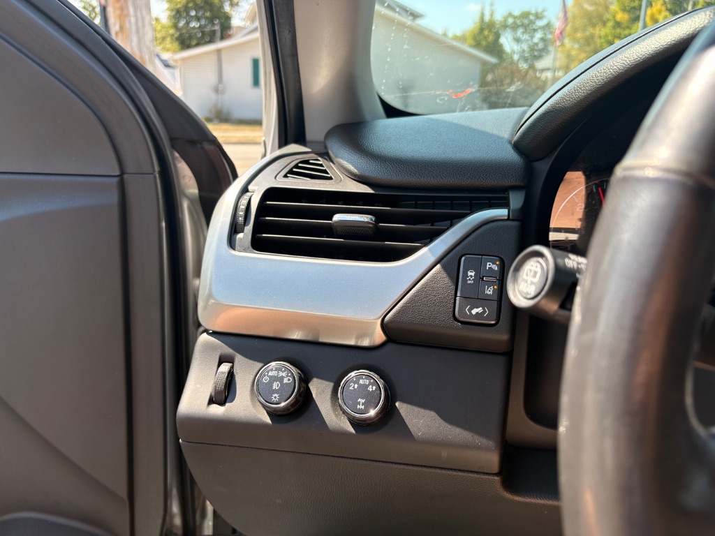 2015 Chevrolet Tahoe - $20,995