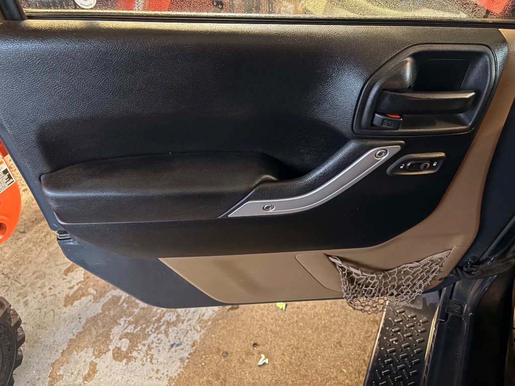 2017 Jeep Wrangler - $14,995