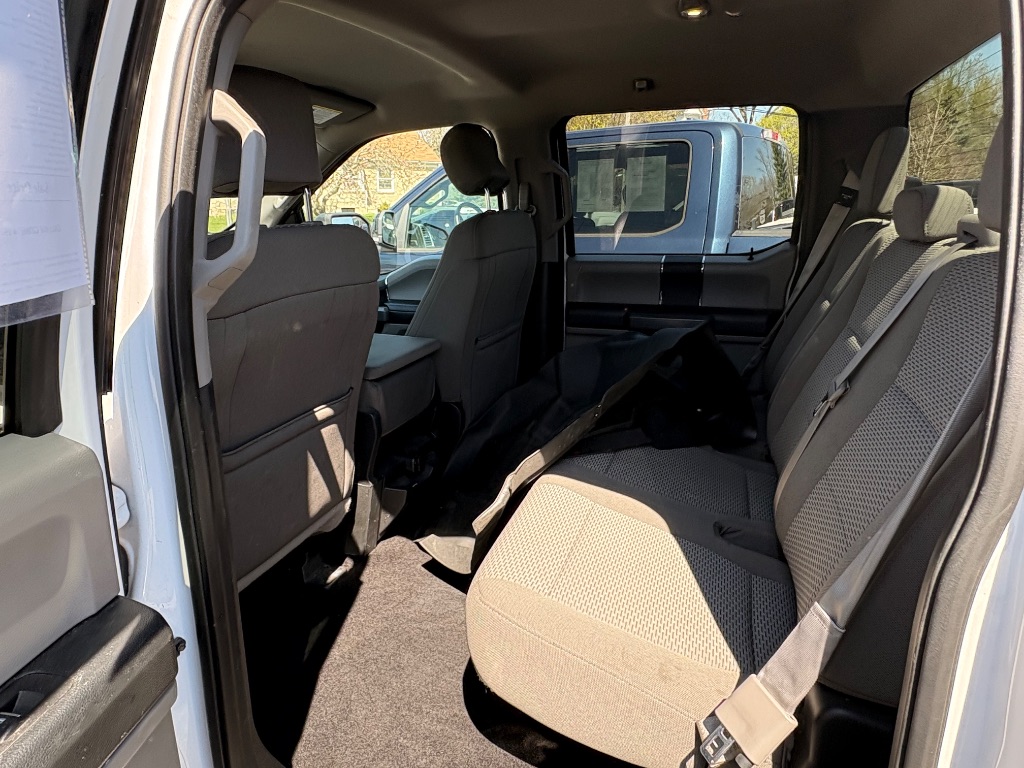 2017 Ford F-150 - $18,995