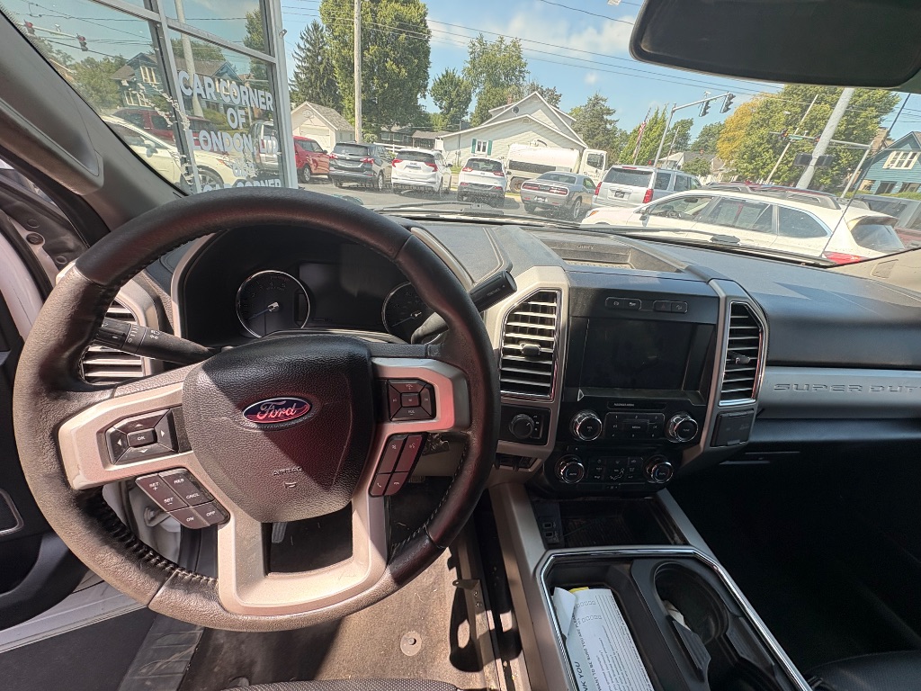 2017 Ford F-350 - $34,995