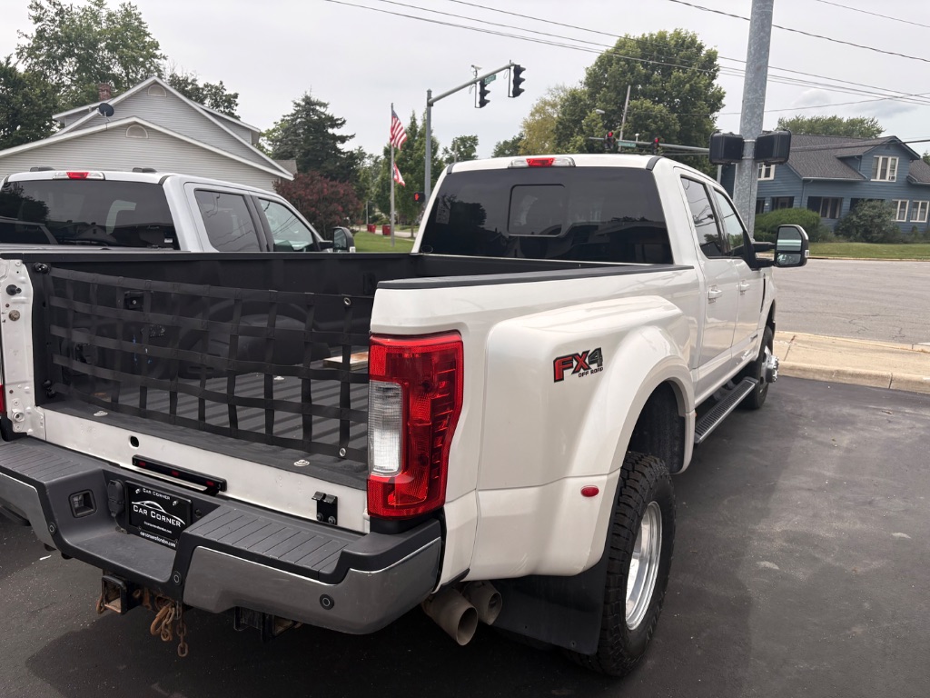 2017 Ford F-350 - $34,995
