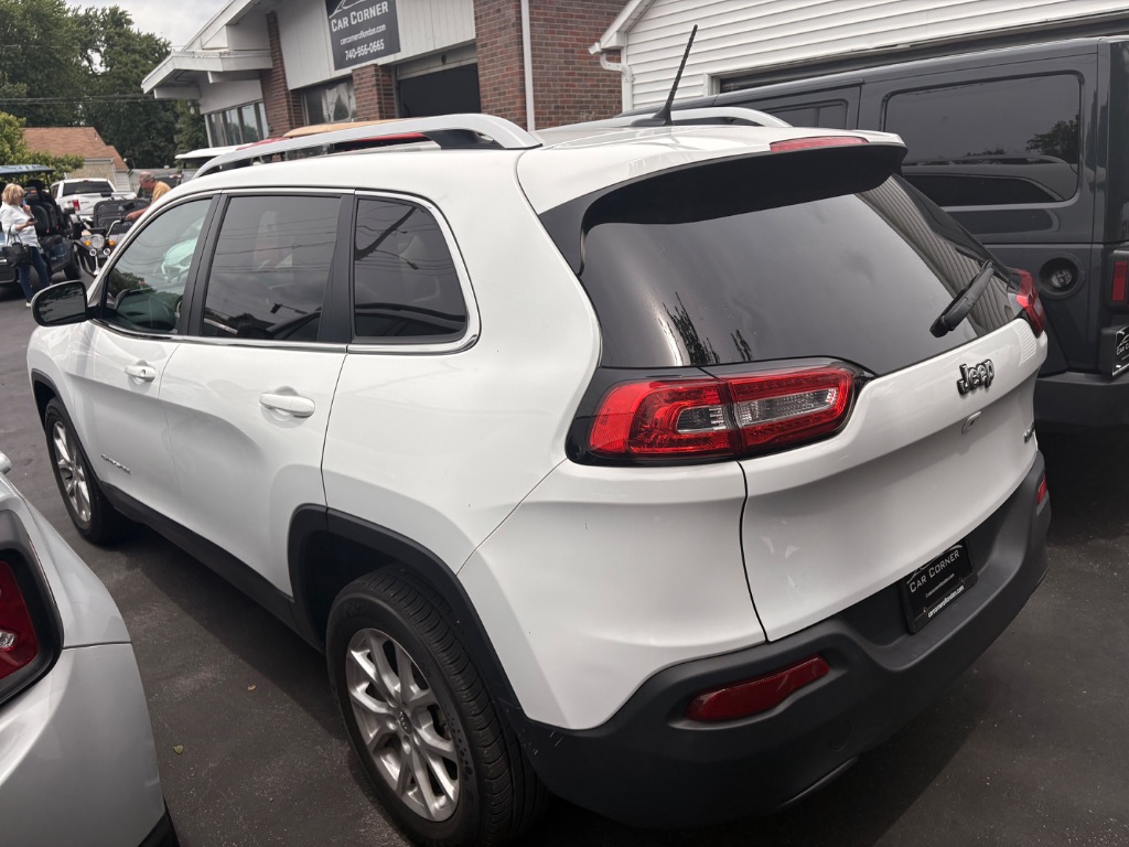 2017 Jeep Cherokee - $10,995