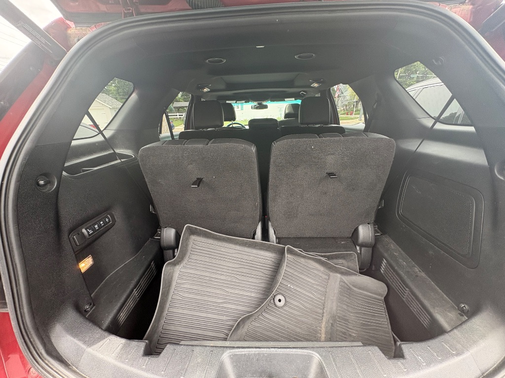 2017 Ford Explorer - $15,995