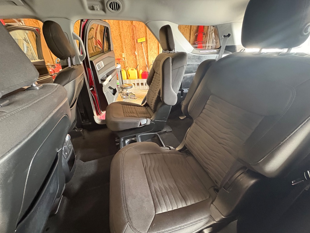 2020 Ford Explorer - $19,995