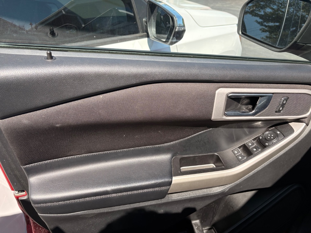 2020 Ford Explorer - $19,995