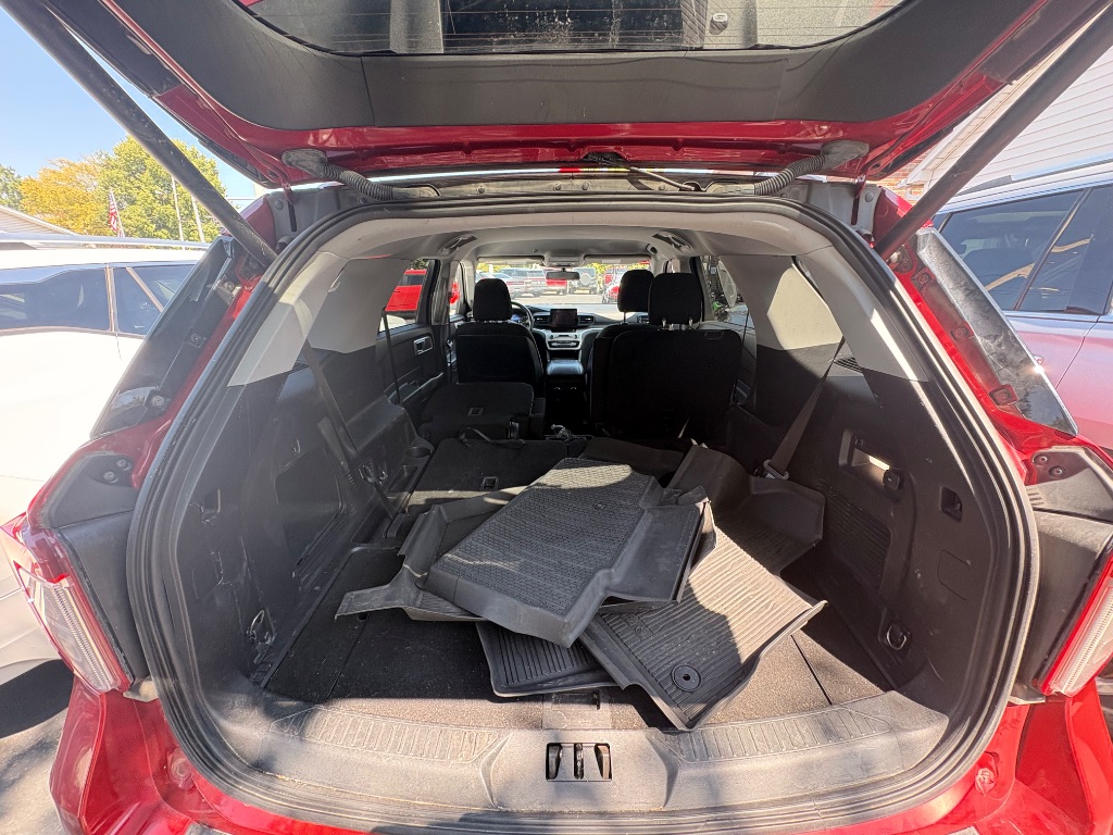 2020 Ford Explorer - $19,995
