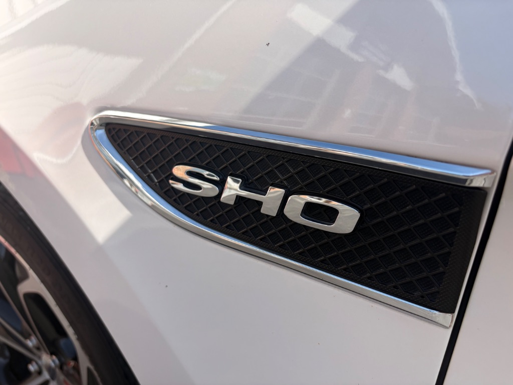 2018 Ford Taurus - $14,995