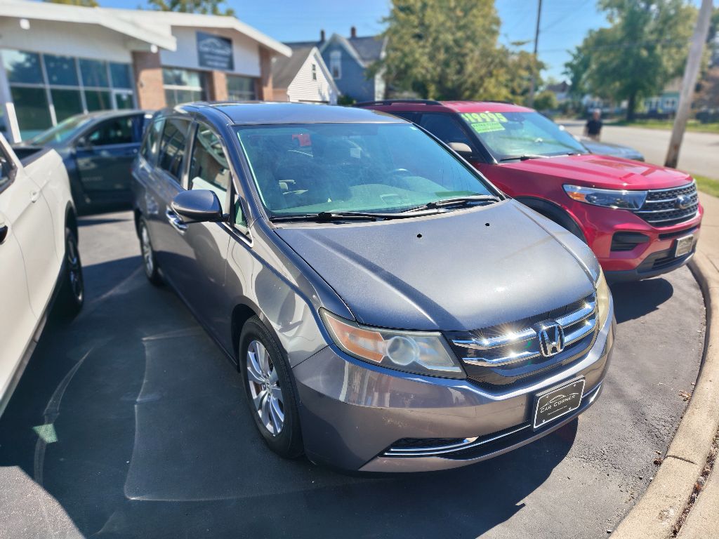 2016 Honda Odyssey - $14,995
