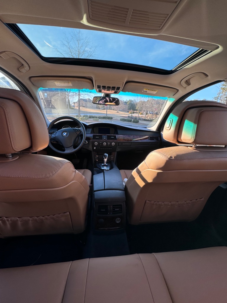 2009 BMW 5-Series 535i photo