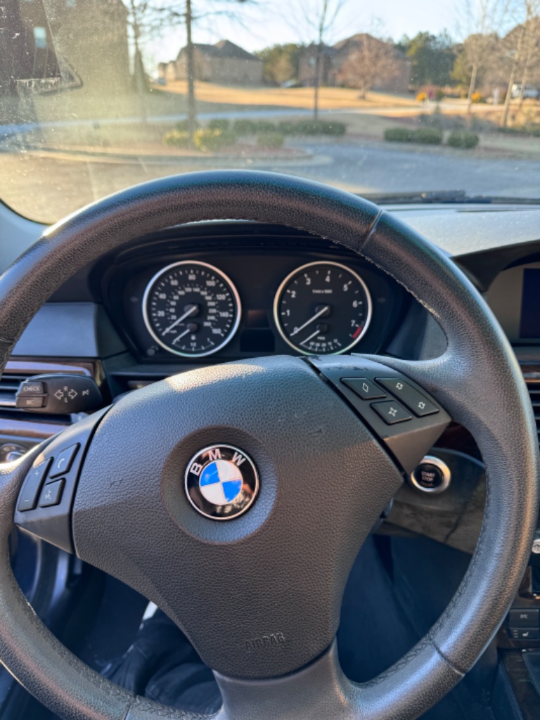 2009 BMW 5-Series 535i photo